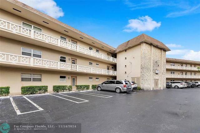 $107,500 | 5001 Northwest 34th Street, Unit 205 | Lauderdale Lakes West Gate