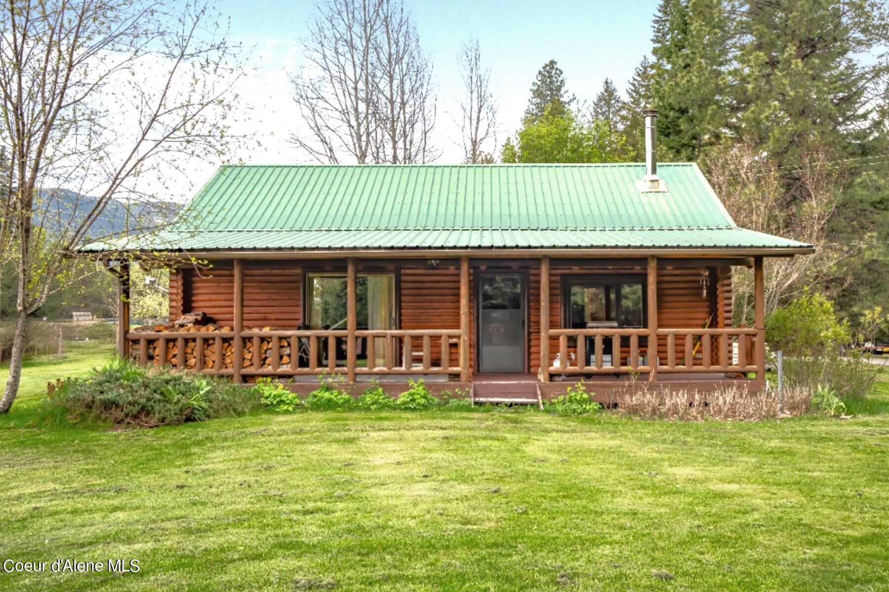 Cozy Log Cabin