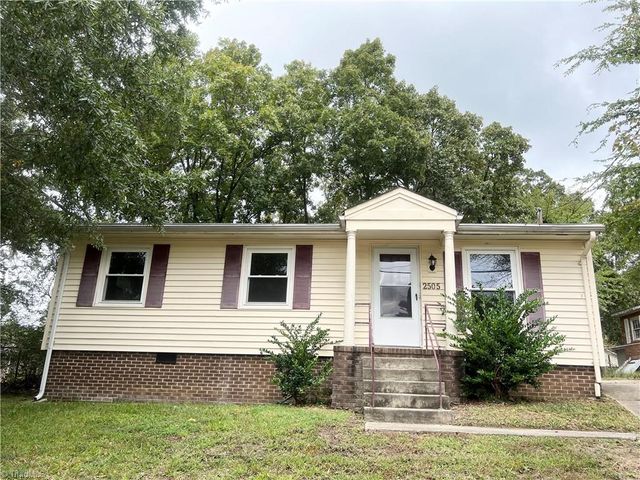 $1,450 | 2505 Pear Street | Greensboro