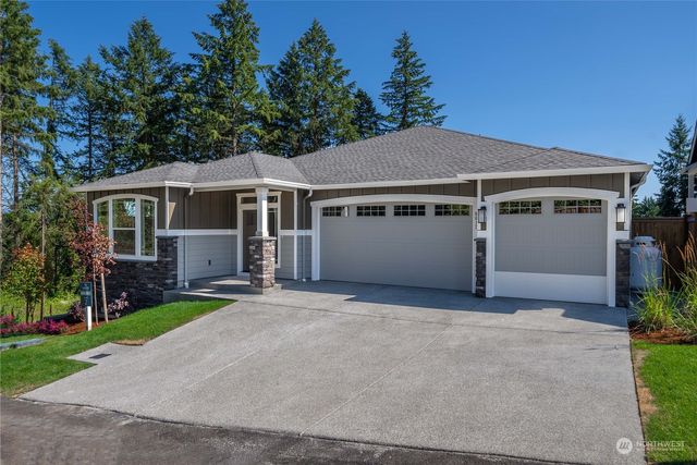 $889,900 | 6612 (lot 2) 6th Street East | Fife Heights