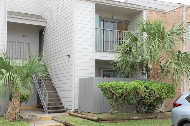 $145,000 | 3220 69th Street, Unit A7 | Tampico Cove Condominiums