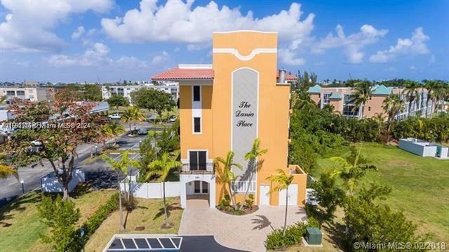 $462,000 | 555 East Dania Beach Boulevard, Unit 5 | Dania Beach