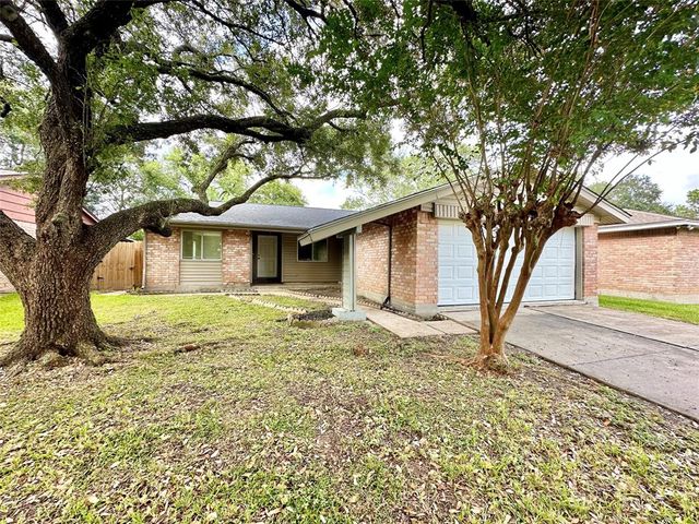 $249,900 | 16726 Tibet Road | Friendswood