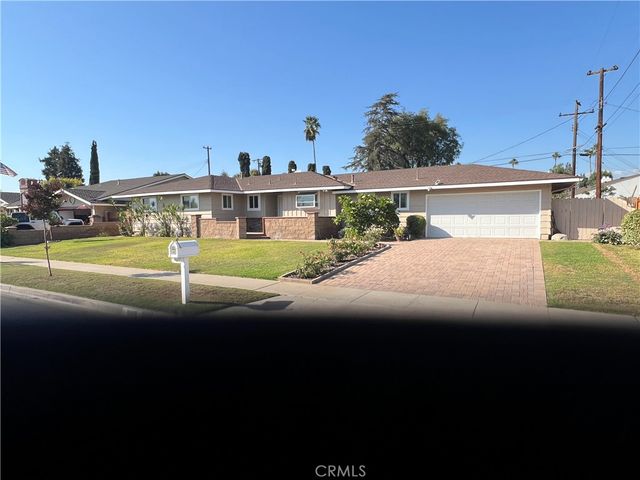 $4,500 | 18651 Saugus Avenue | North Tustin