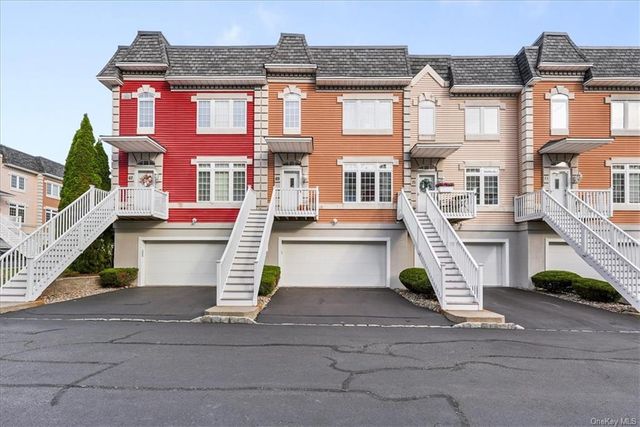 $569,000 | 69 Alexander Court | Nanuet