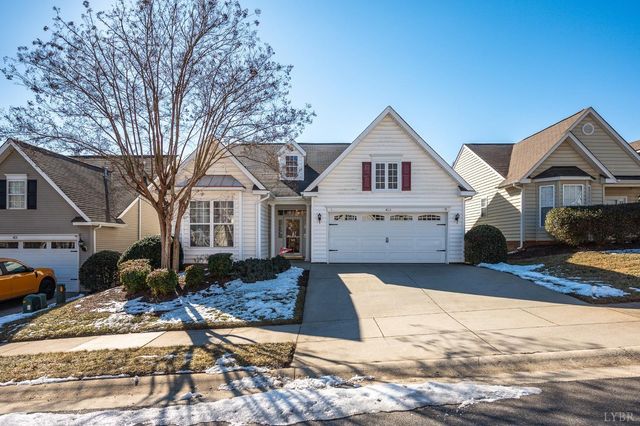 $329,900 | 403 Legacy Oaks Circle | Linkhorne