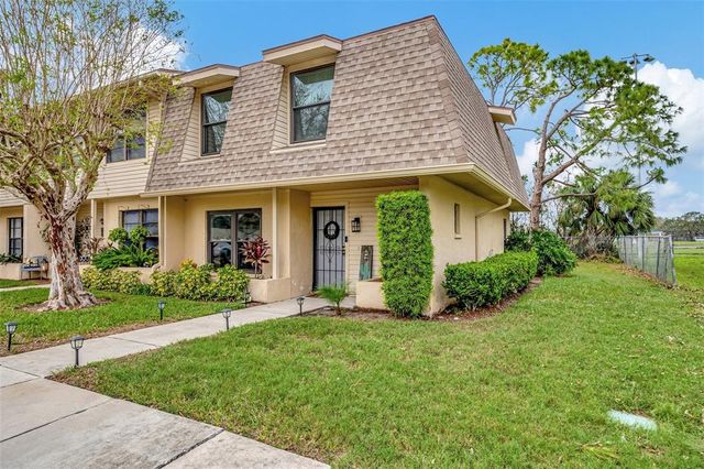 $275,000 | 5314 36th Ave Circle West, Unit F9 | West Bradenton