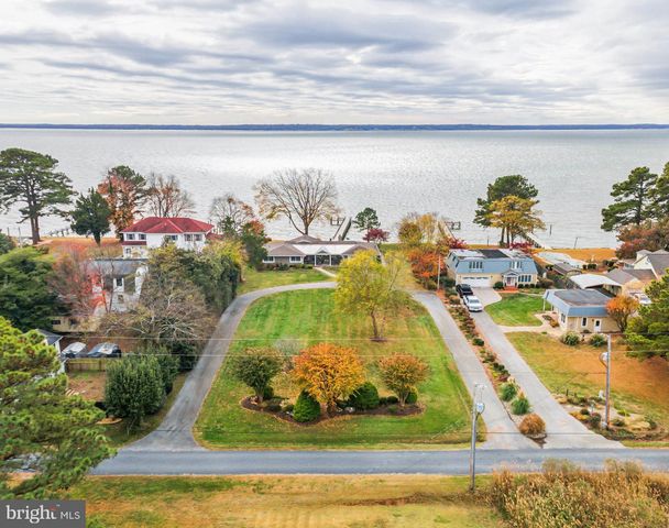 $1,100,000 | 38095 Beach Road