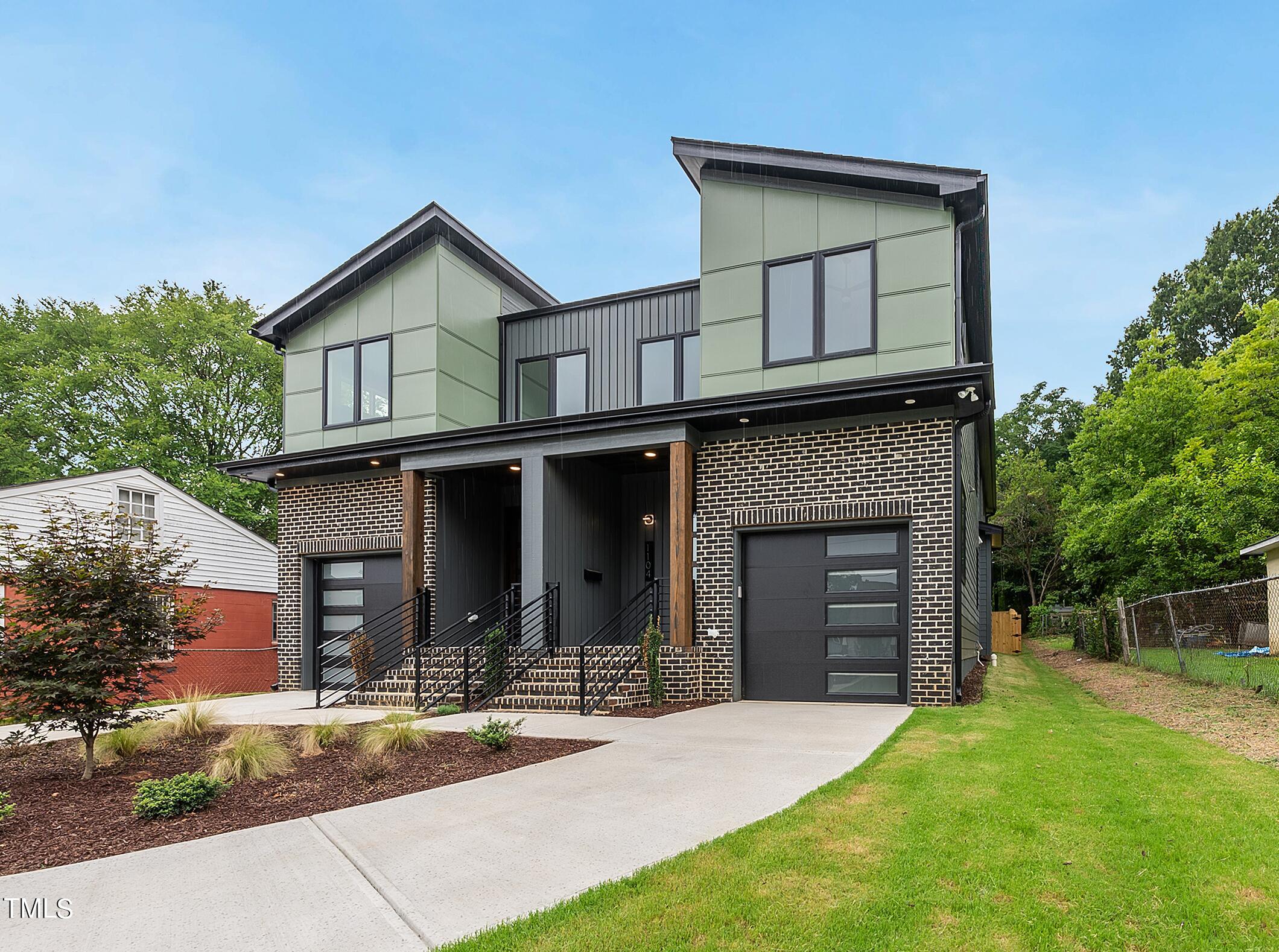 a house view with a outdoor space