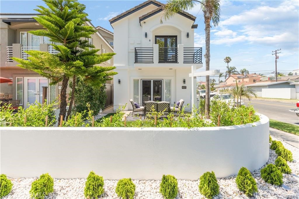 a view of house with outdoor space