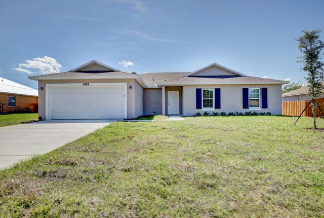 $456,900 | 334 Southwest Dustin Avenue | Crane Landing