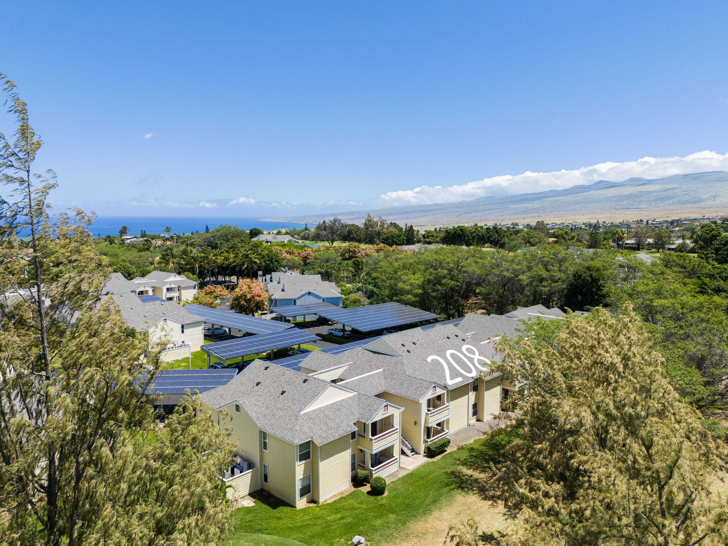 Upstairs unit overlooking the golf course.