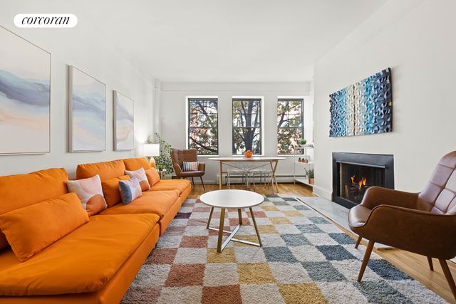 $845,000 | 305 5th Avenue, Unit 3A | Park Slope