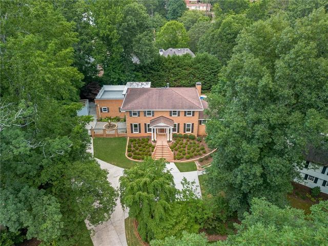 $1,285,000 | 1195 Old Woodbine Road Northeast | Derby Hills