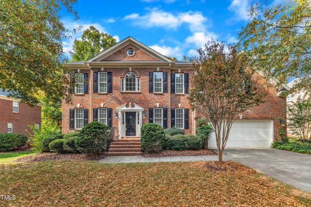 $879,900 | 9001 Riverview Park Drive | Northwest Raleigh