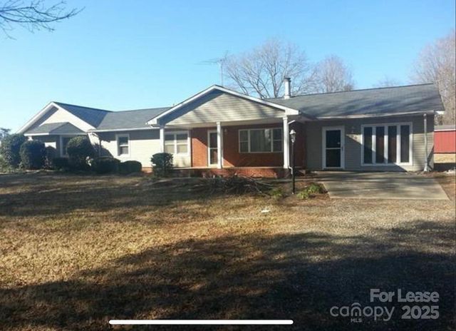 $2,100 | 809 River Hill Road | Cool Springs Township - Iredell County