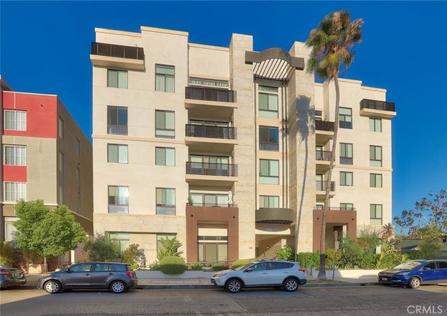 $839,000 | 118 South Kenwood Street, Unit 306 | South Glendale