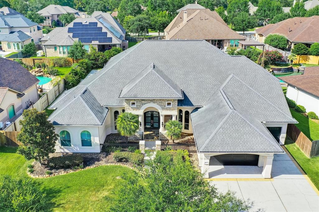 Welcome home to this beautiful home! This stunning 2 story home welcomes you with sensational curb appeal, lush landscaping, and a well-maintained yard. It features an elegant exterior with cream brick and stone, and a spacious 3 car garage!