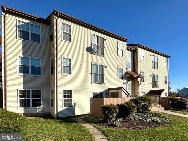 $269,000 | 5804 Lantana Circle, Unit B | Ballenger Creek