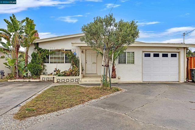 $499,000 | 752 Castle Court | Nocha Gardens