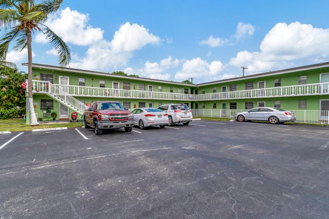 $1,500 | 702 North L Street, Unit 6 | Mango Groves