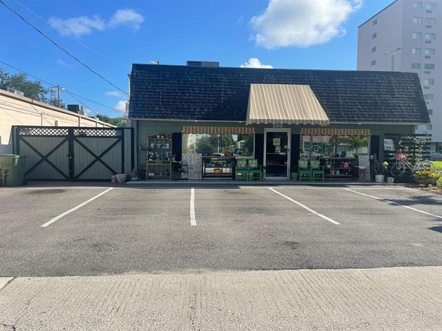 $794,900 | 155 Ave B Southwest | Downtown Winter Haven