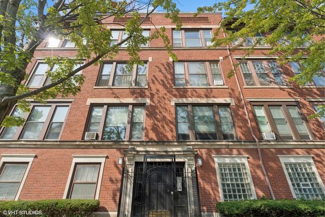 $255,000 | 1018 East 52nd Street, Unit 3 | Hyde Park