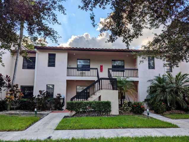 $2,600 | 21362 Juego Circle, Unit 33F | Boca Lago