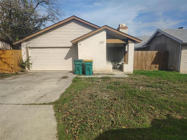 $199,900 | 9718 Meadow Drive | Cimarron Valley