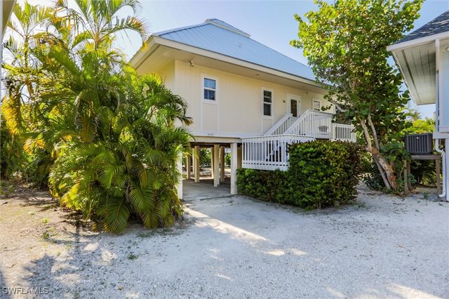 $1,599,000 | 58 Sandpiper Court | Captiva