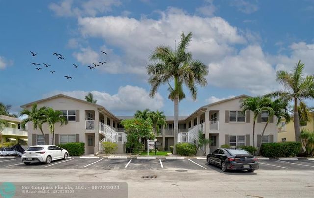 $1,695 | 2130 Northeast 42nd Court, Unit 1 | Venetian Isles