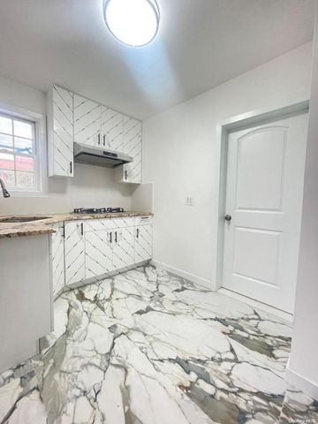 $3,200 | 22-27 121st Street | College Point