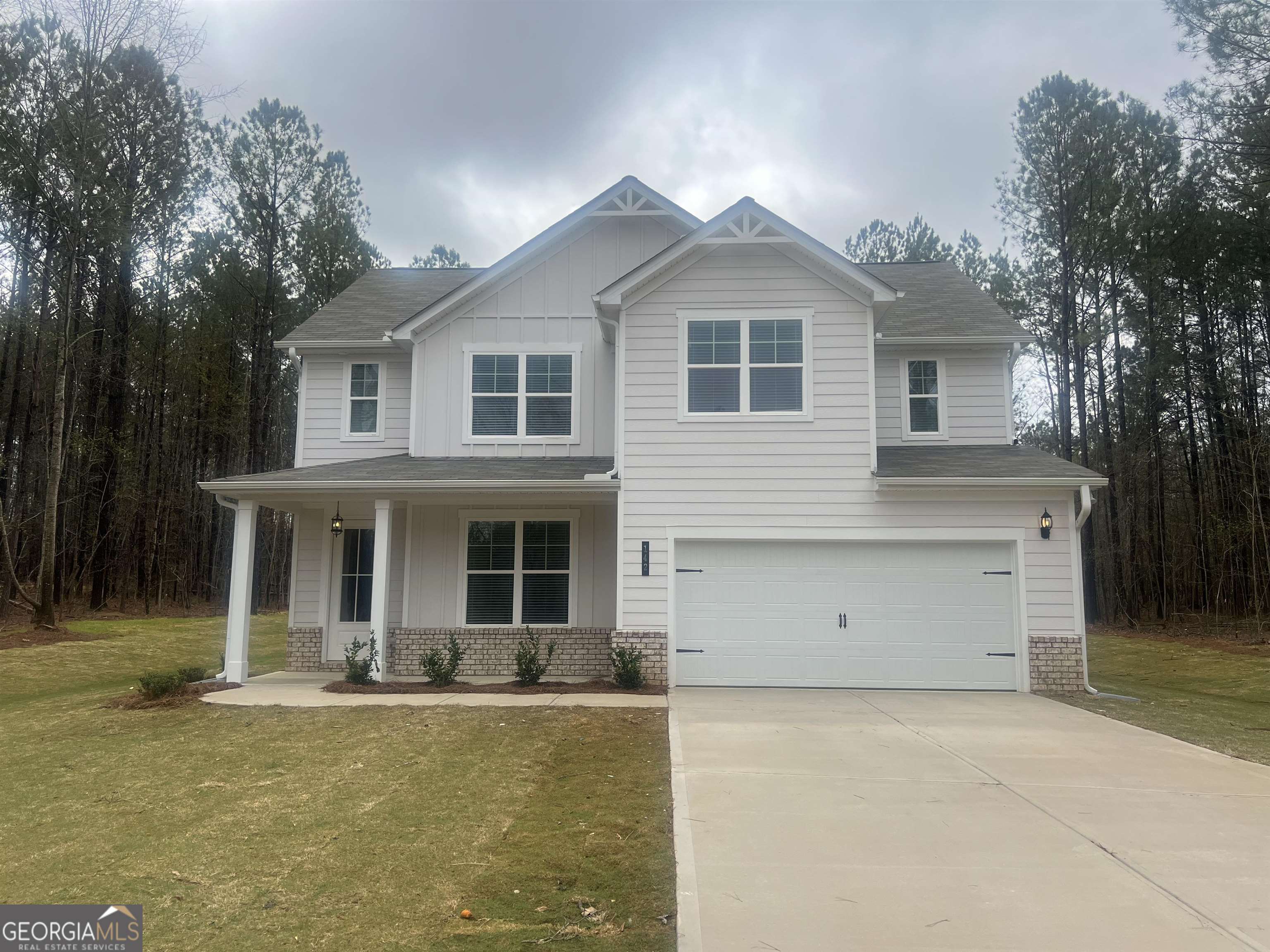 front view of house with a yard