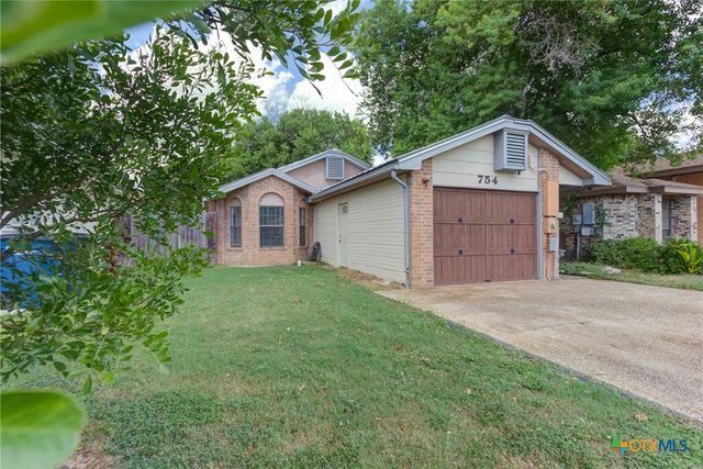 $250,000 | 754 Briarbend Drive | Walnut Estates