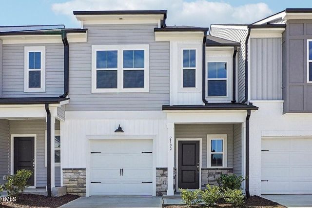 $411,685 | 2006 Regal Drive, Unit 85 | Oak Grove Township - Durham County