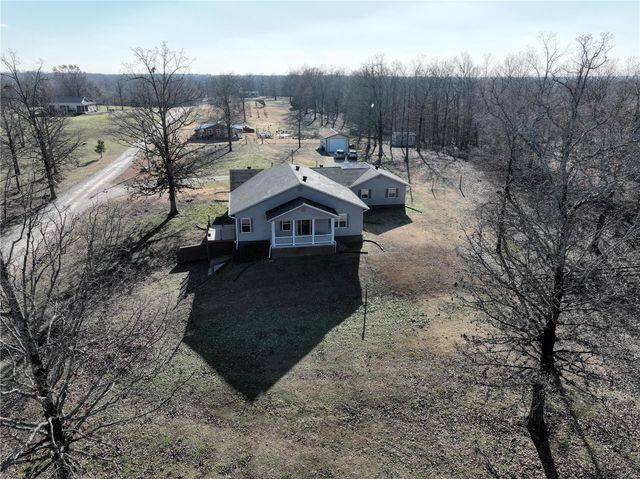 $429,900 | 11800 Highway 160 | Beaver Dam Township - Butler County