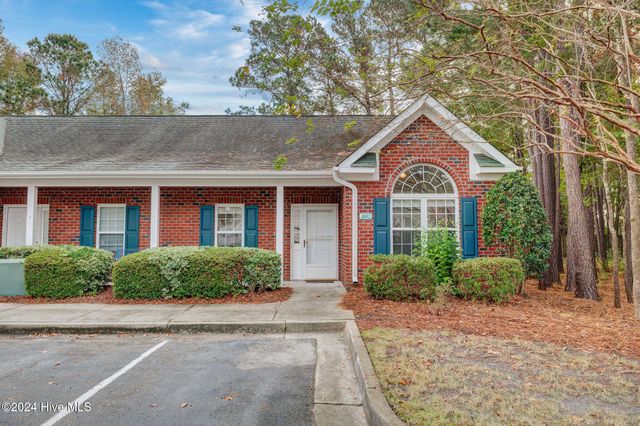 $285,000 | 1602 Honeybee Lane | Willoughby Park