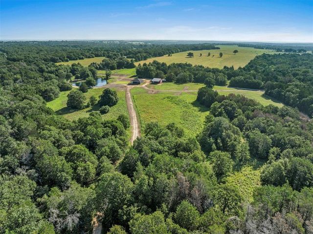 $825,000 | 1253 West County Road East