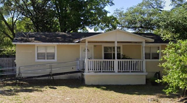 $299,999 | 802 West Sligh Avenue | Riverbend