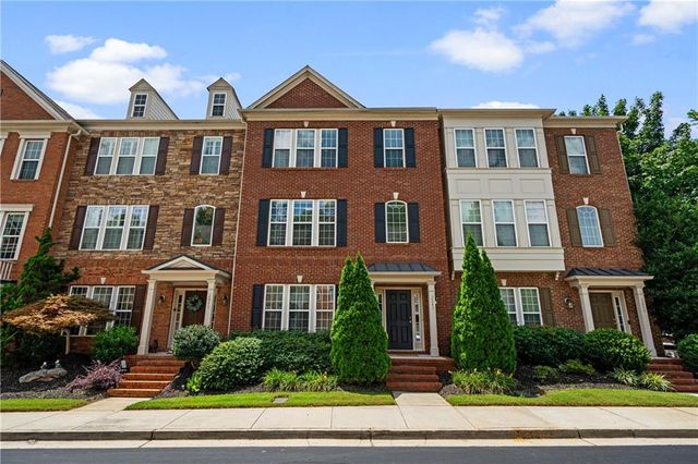 $470,000 | 2847 Loftview Square, Unit 6 | Vinings Overlook