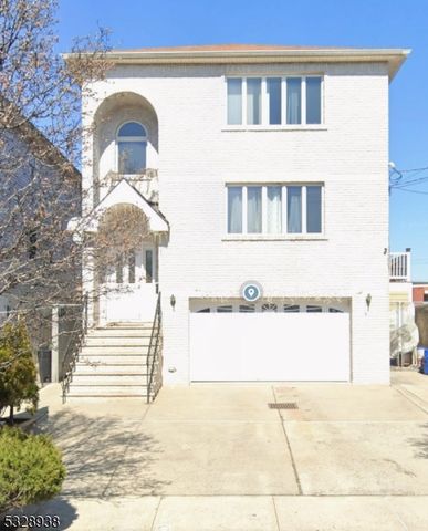 $2,850 | 76 Clifford Street | South Ironbound