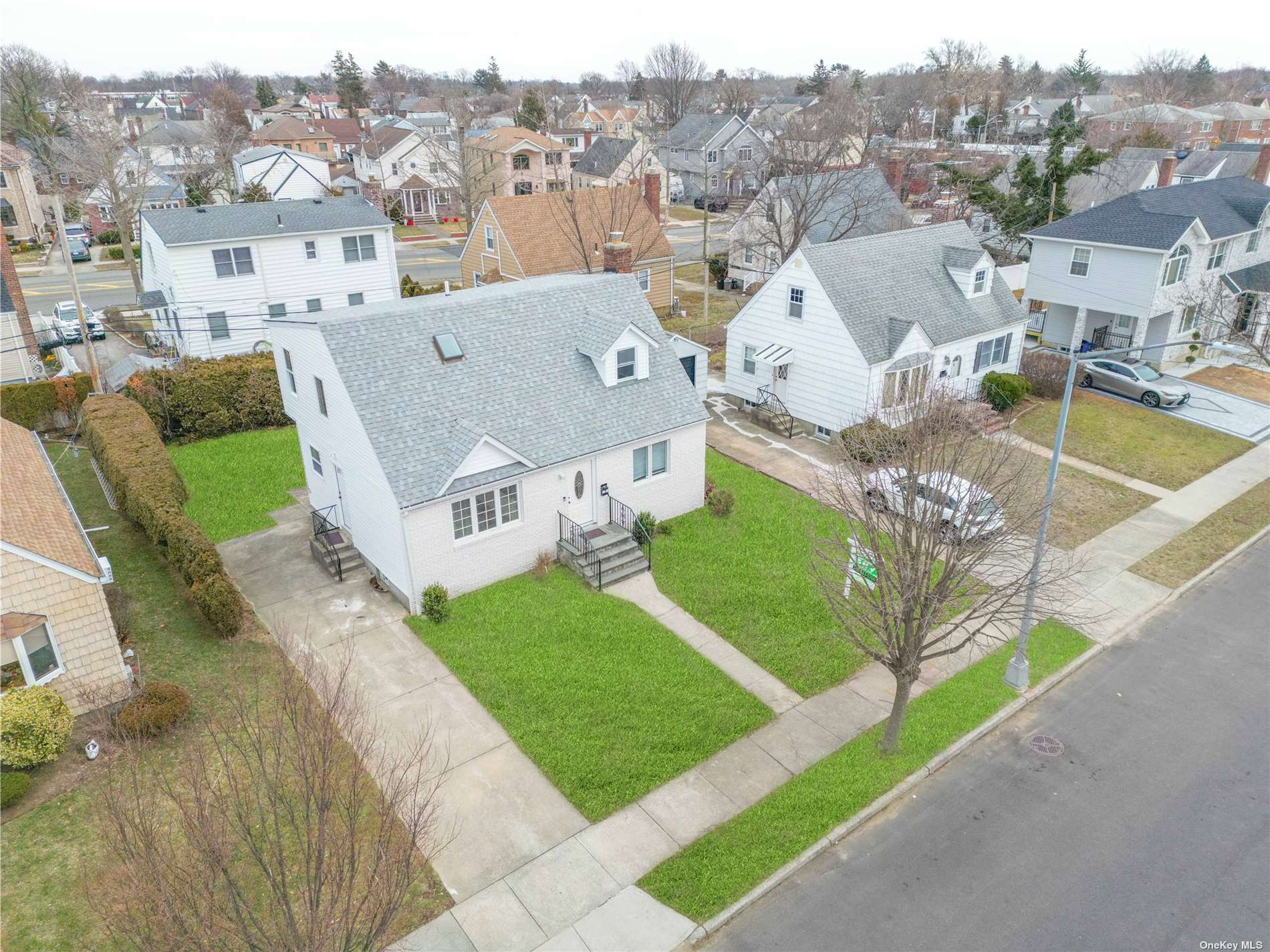 a view of a house with a big yard