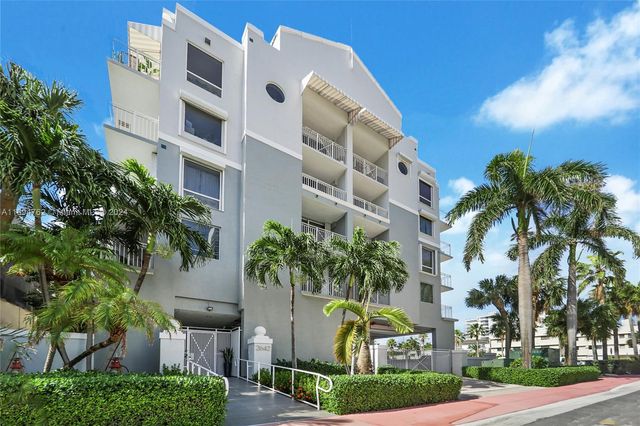 $547,500 | 2642 Collins Avenue, Unit 411 | Mid Beach