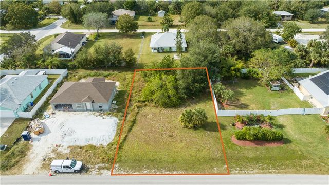 $47,500 | 9135 101st Avenue | Vero Lake Estates