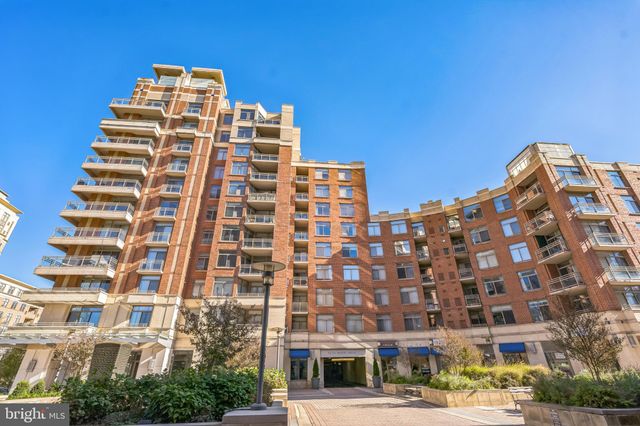 $525,000 | 3650 South Glebe Road, Unit 666 | Crystal City