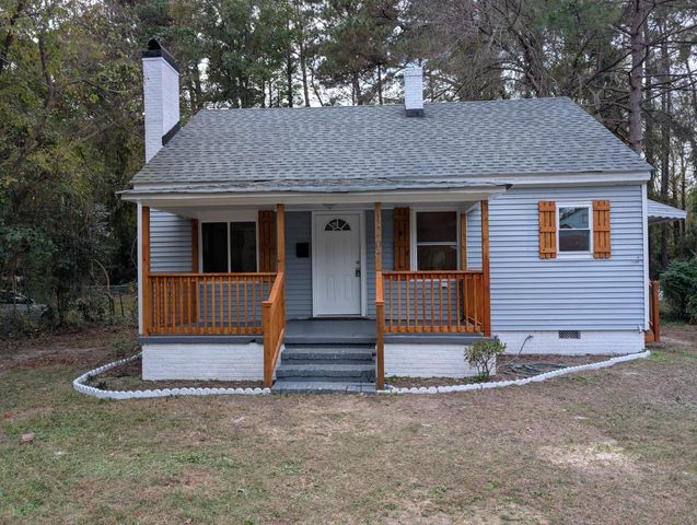 $1,175 | 1207 West Drive | Downtown Fayetteville