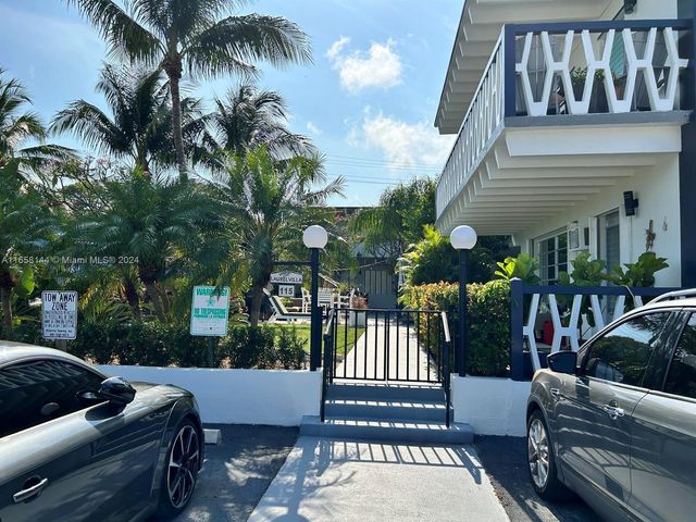 $229,000 | 115 South C Street, Unit 101 | Royal Poinciana