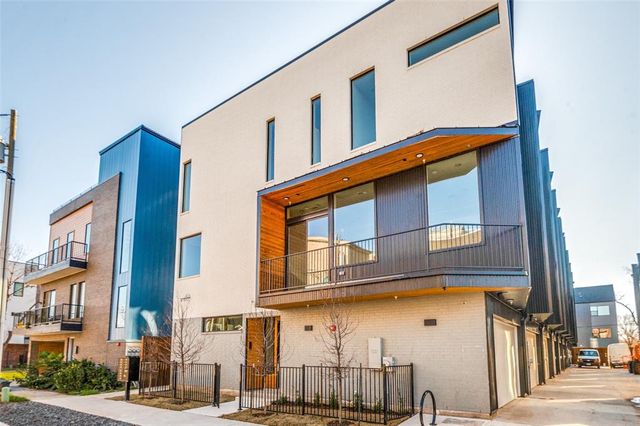 $659,000 | 426 West 9th Street, Unit 105 | Dallas Land & Loan