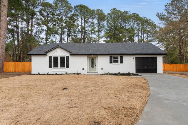 $350,000 | 105 Cobb Court | Greenhurst