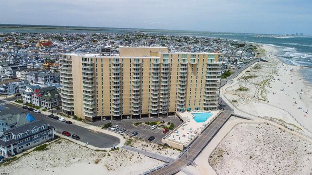 $675,000 | 322 Boardwalk, Unit 1510 | Corinthian